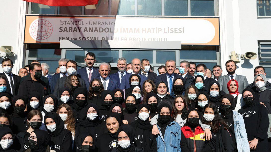 Cumhurbaşkanımız Sayın Recep Tayyip  Erdoğan, Saray Anadolu İmam Hatip Lisesi'ni Ziyaret Etti