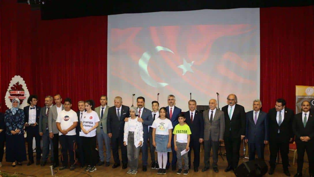 Milli Eğitim Bakan Yardımcımız Nazif Yılmaz ve Genel Müdürümüz Mehmet Nezir Gül Amasya Genç Yetenekler Yarışıyor Resim ve Müzik Yarışmaları Ödül Törenine Katıldı
