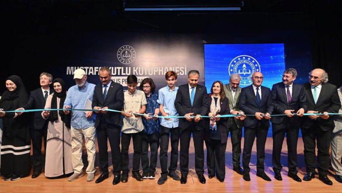 Bakanımız Sayın Mahmut Özer, Mehmet Emin Saraç AİHL'de Mustafa Kutlu Kütüphanesi'nin Açılışını Yaptı