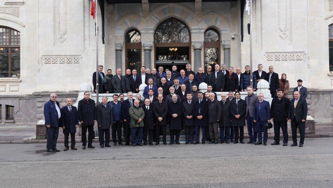 Genel Müdür İşleyen, Türkiye İlahiyat ve İslami İlimler Fakülteleri Dekanlar Konseyi İstişare Toplantısına Katıldı