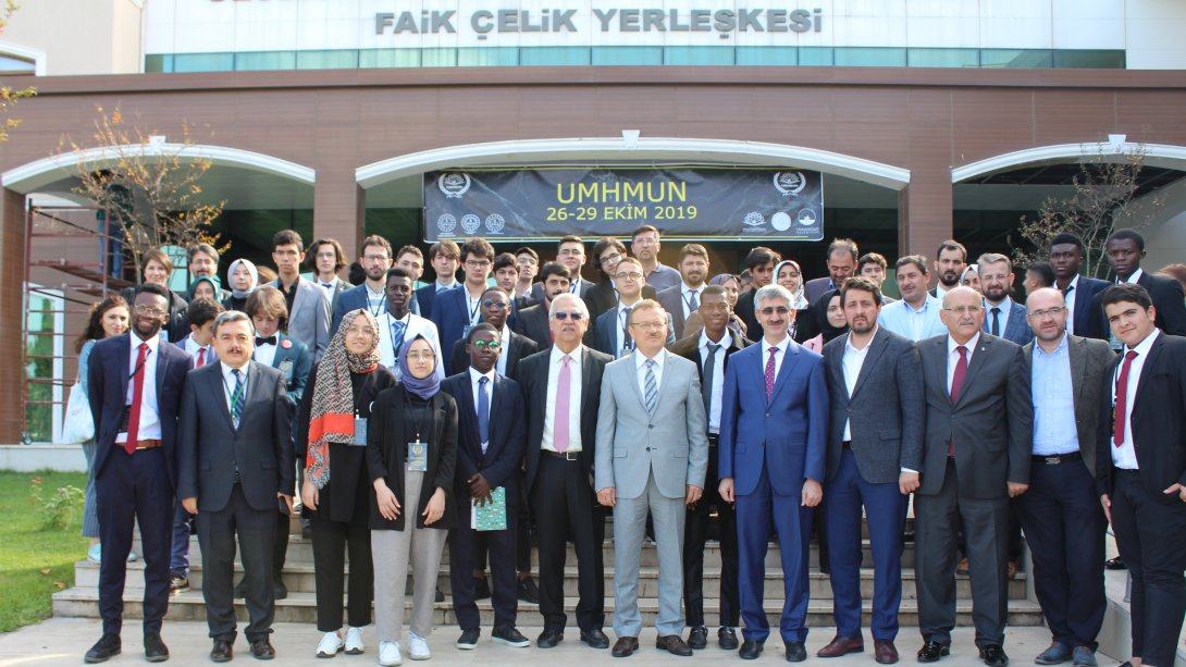 5 Dil ve 11 Komitede UMHMUN'19 Konferansı Bursa'da  Yapıldı