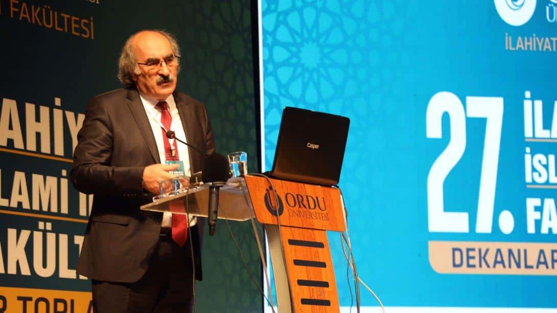Genel Müdürümüz Mehmet Nezir Gül, İlahiyat ve İslami İlimler Fakülteleri Dekanlar Konseyi Toplantısına Katıldı