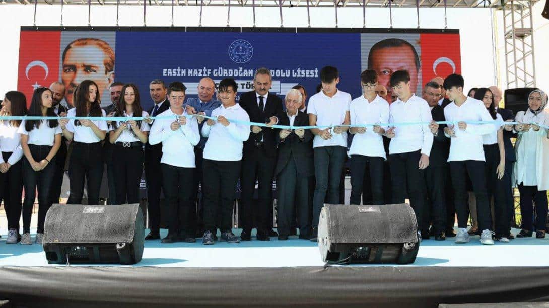 Milli Eğitim Bakanımız Mahmut Özer ve Genel Müdürümüz Mehmet Nezir Gül Ankara'da Ersin Nazif Gürdoğan Anadolu Lisesinin Açılış Törenine Katıldı