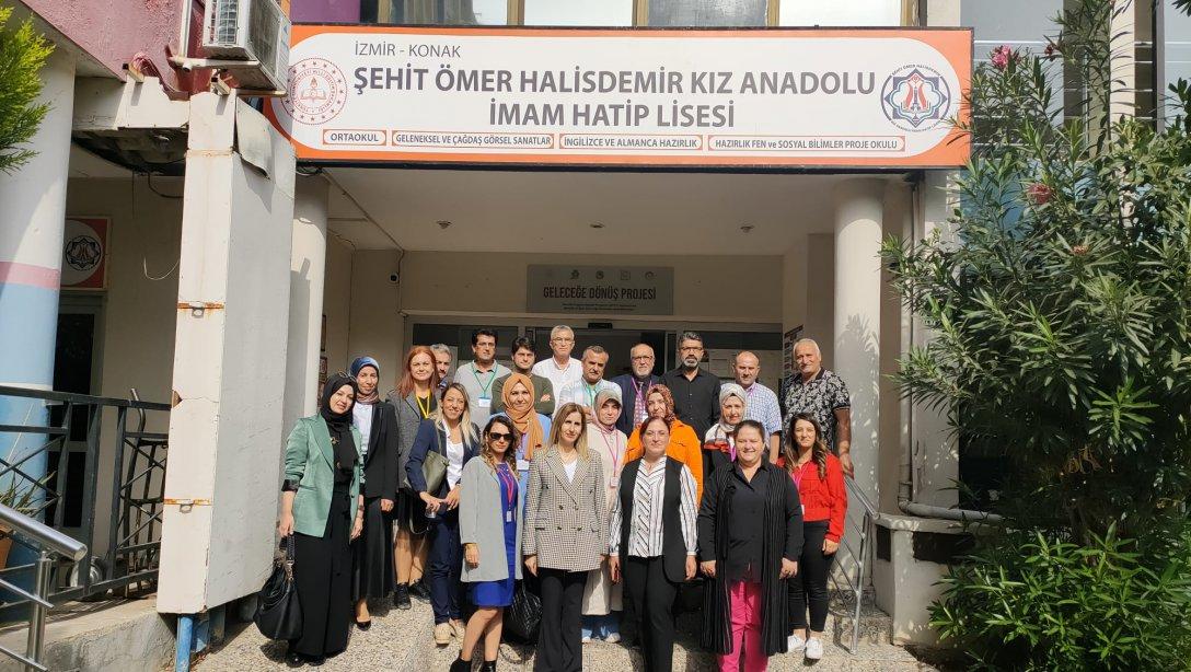 Yoğunlaştırılmış Yabancı Dil Uygulamaları Yönetici Hareketlilik Programı İzmir'de Gerçekleştirildi