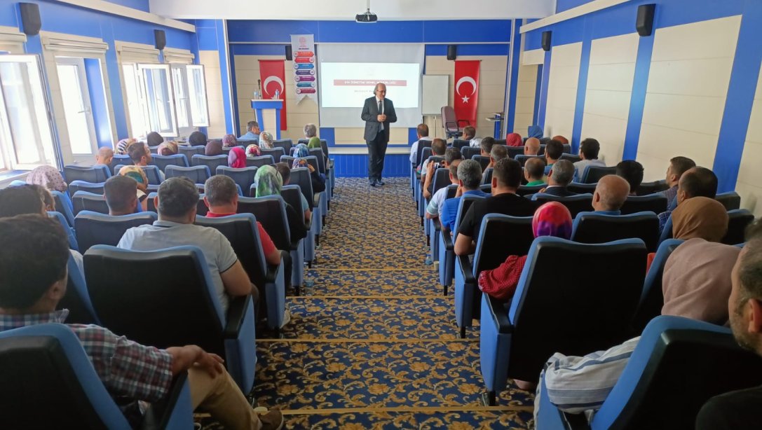Din Kültürü ve Ahlak Bilgisi Öğretmenlerine Yönelik Öğretim Yöntem ve Teknikleri Kursu Erzurum'da Gerçekleştirildi