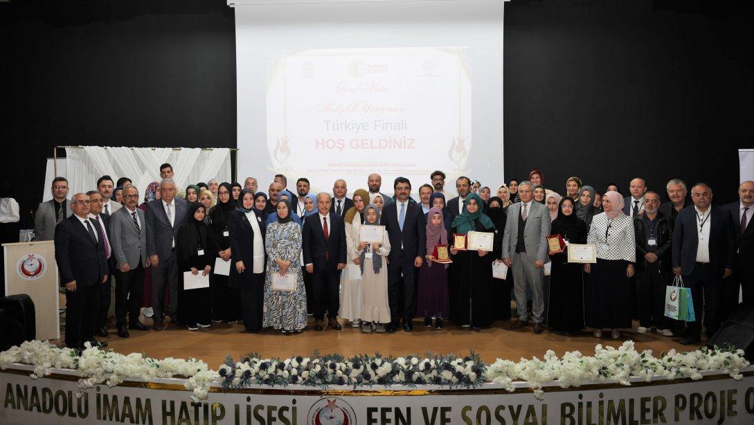 Genç Nida Hafızlık Yarışması Türkiye Finali, Genel Müdürümüz Dr. Ahmet İşleyen'in Katılımıyla Ankara'da Gerçekleştirildi.